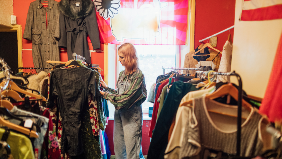 Shopping for vintage clothing in St. Louis before the show.